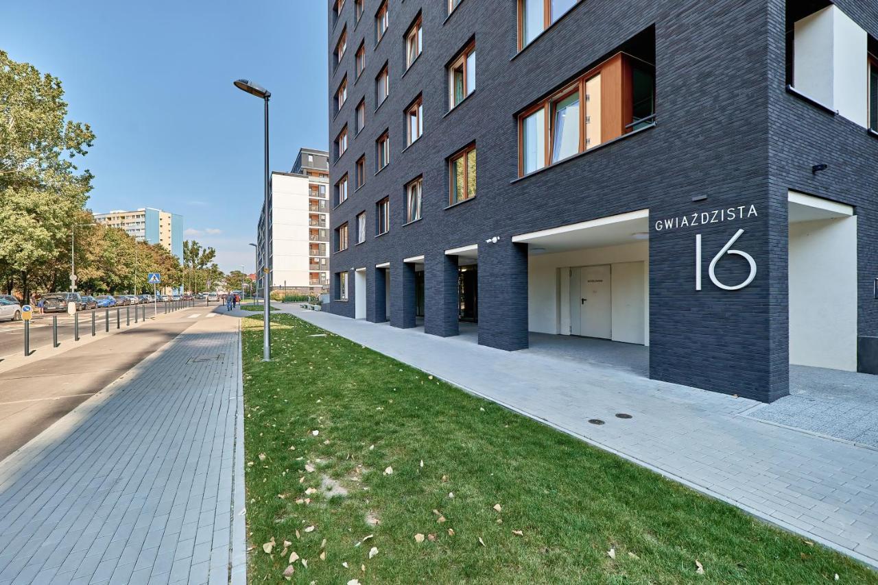 Exclusive Apartments Gwiazdzista With Free Garage Wroclaw By Noclegi Renters Exterior photo