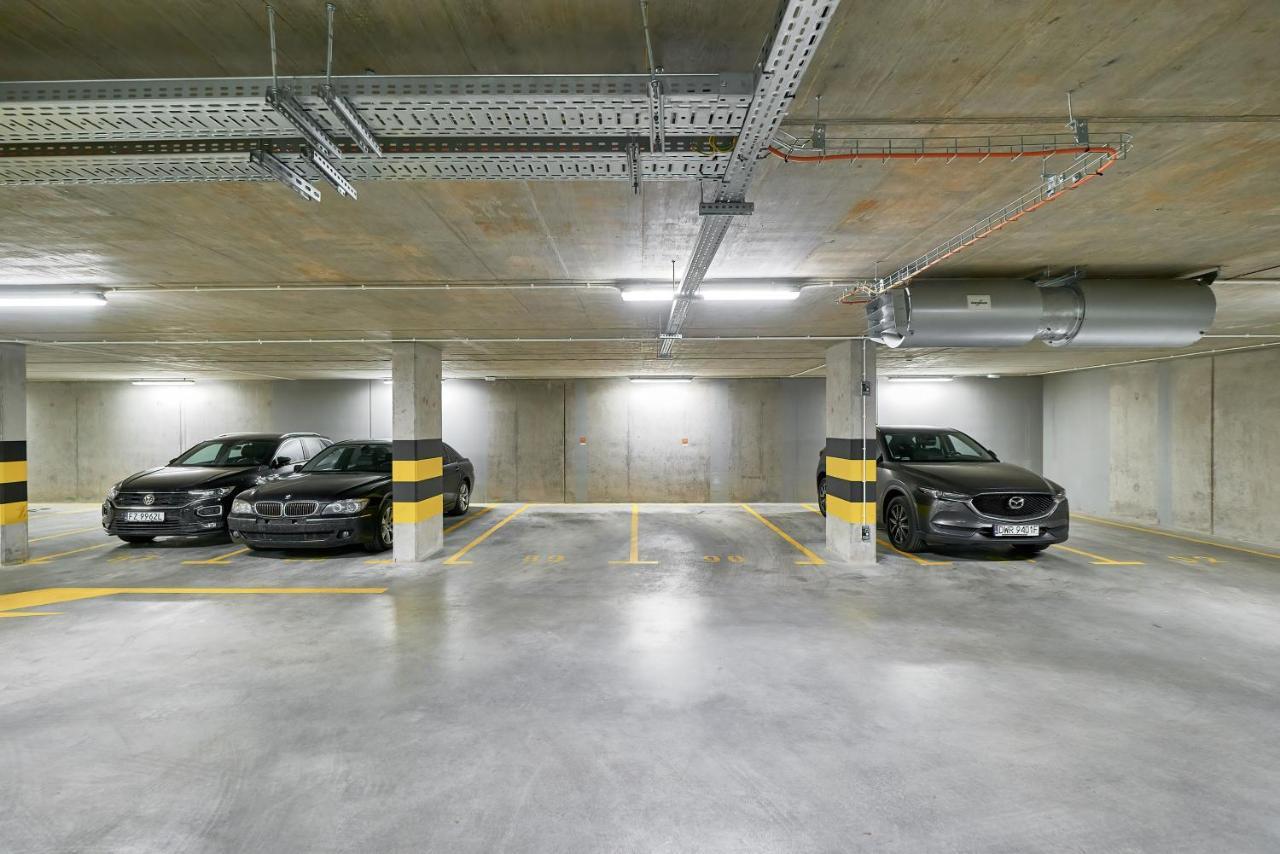Exclusive Apartments Gwiazdzista With Free Garage Wroclaw By Noclegi Renters Exterior photo
