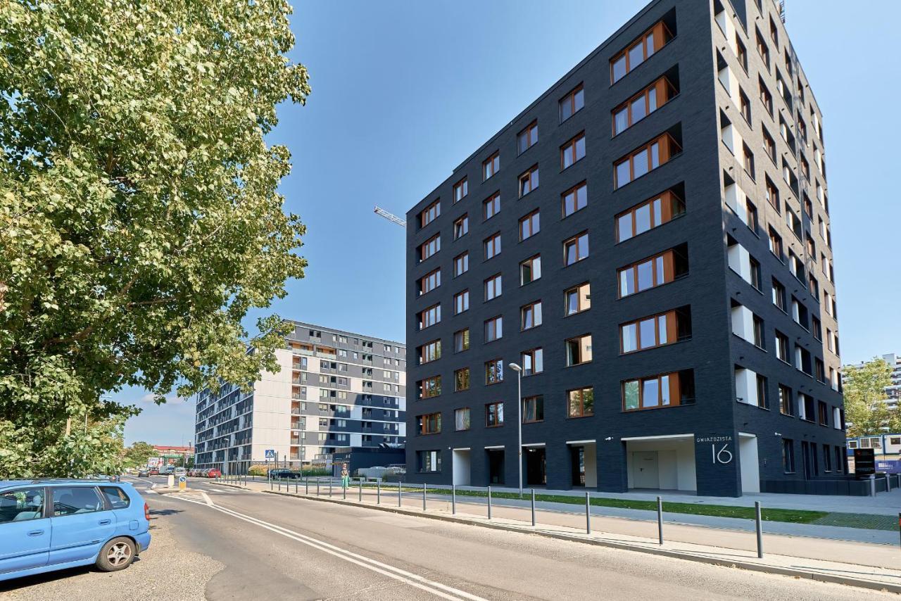 Exclusive Apartments Gwiazdzista With Free Garage Wroclaw By Noclegi Renters Exterior photo